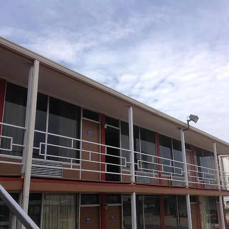 Wheatland Inn Anthony Экстерьер фото